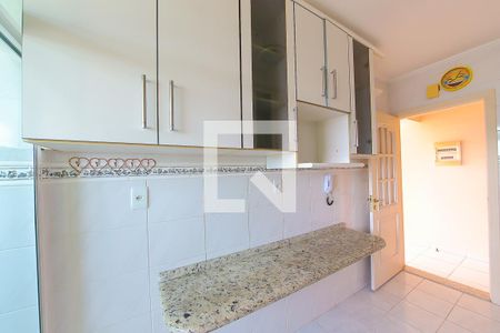 Apartamento para alugar com 72m², 2 quartos e 1 vagaCozinha