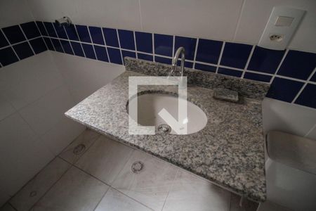 Casa de condomínio para alugar com 55m², 2 quartos e sem vagaBanheiro da Suite 2