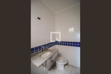 Casa de condomínio para alugar com 55m², 2 quartos e sem vaga Casa de condomínio para alugar com 55m², 2 quartos e sem vagaBanheiro da Suíte 2