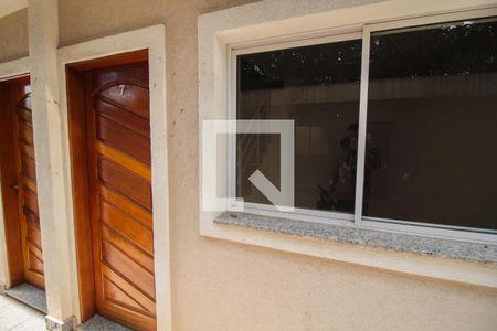 Casa de condomínio para alugar com 55m², 2 quartos e sem vaga