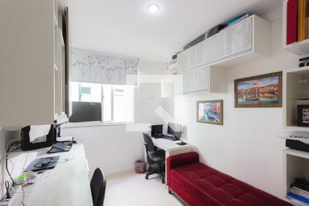 Apartamento à venda com 120m², 4 quartos e 2 vagasQuarto 2