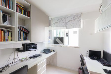 Apartamento à venda com 120m², 4 quartos e 2 vagasQuarto 2