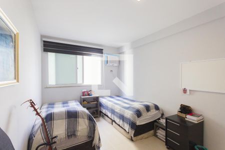 Apartamento à venda com 120m², 4 quartos e 2 vagasSuíte 2