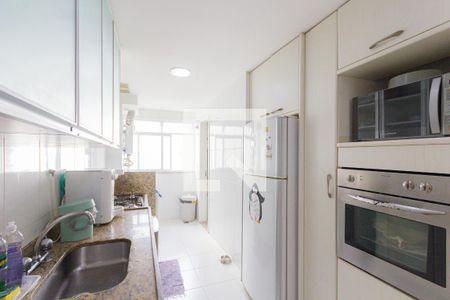 Apartamento à venda com 120m², 4 quartos e 2 vagasCozinha