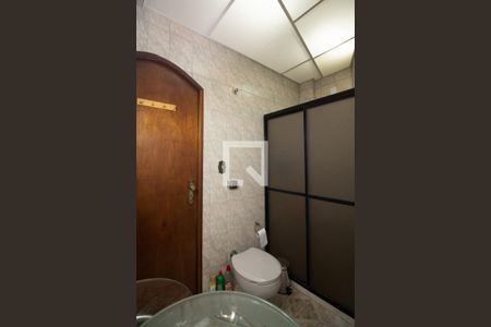 Banheiro social de apartamento à venda com 1 quarto, 49m² em Copacabana, Rio de Janeiro