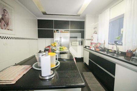 Casa para alugar com 300m², 4 quartos e 2 vagasCozinha