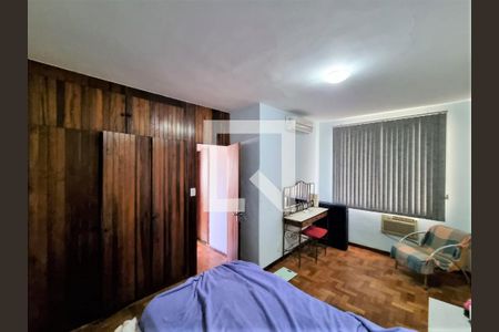 Casa à venda com 4 quartos, 206m² em Barroca, Belo Horizonte