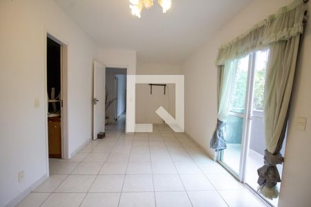 Casa à venda com 570m², 6 quartos e 6 vagasSuíte 2