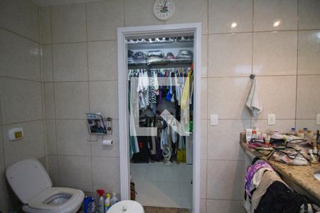 Casa à venda com 570m², 6 quartos e 6 vagasBanheiro da Suíte 3