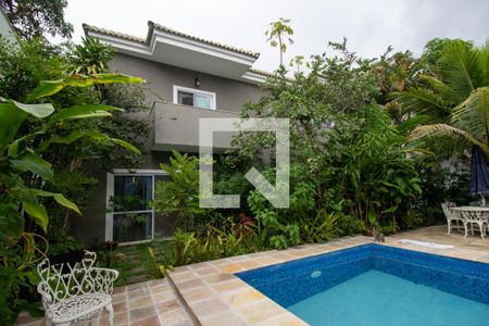 Casa à venda com 570m², 6 quartos e 6 vagasFrente da Casa 1