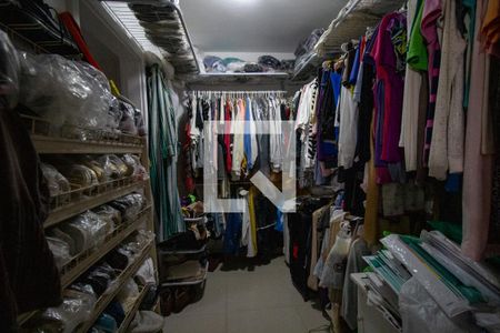 Casa à venda com 570m², 6 quartos e 6 vagasCloset da Suíte 3