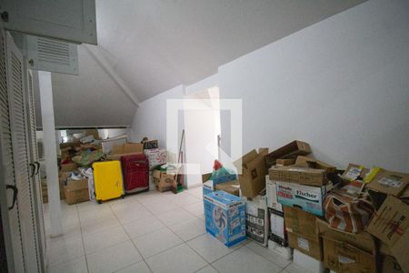 Casa à venda com 570m², 6 quartos e 6 vagasSotão