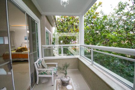 Casa à venda com 570m², 6 quartos e 6 vagasVaranda da Suíte 1