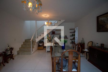 Sala de casa à venda com 6 quartos, 570m² em Recreio dos Bandeirantes, Rio de Janeiro