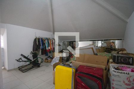 Casa à venda com 570m², 6 quartos e 6 vagasSotão