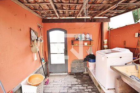 Casa à venda com 198m², 4 quartos e 1 vagaLavanderia