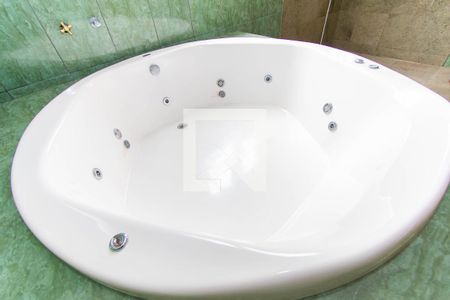 Casa à venda com 200m², 4 quartos e 2 vagas Casa à venda com 200m², 4 quartos e 2 vagasBanheiro da Suíte - Banheira