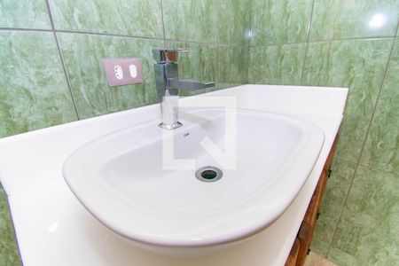 Casa à venda com 200m², 4 quartos e 2 vagas Casa à venda com 200m², 4 quartos e 2 vagasBanheiro da Suíte