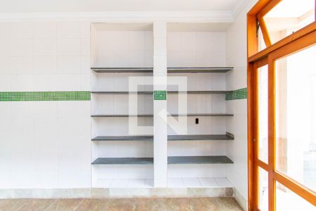 Casa à venda com 200m², 4 quartos e 2 vagas Casa à venda com 200m², 4 quartos e 2 vagasCozinha