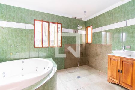 Casa à venda com 200m², 4 quartos e 2 vagas Casa à venda com 200m², 4 quartos e 2 vagasBanheiro da Suíte