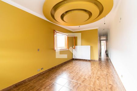 Casa à venda com 200m², 4 quartos e 2 vagas Casa à venda com 200m², 4 quartos e 2 vagasSuíte