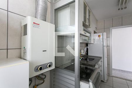 Apartamento para alugar com 61m², 3 quartos e 1 vagaÁrea de Serviço - Aquecedor a Gás