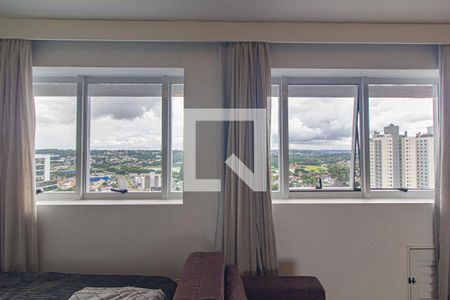 Janela de kitnet/studio para alugar com 1 quarto, 29m² em Campina do Siqueira, Curitiba