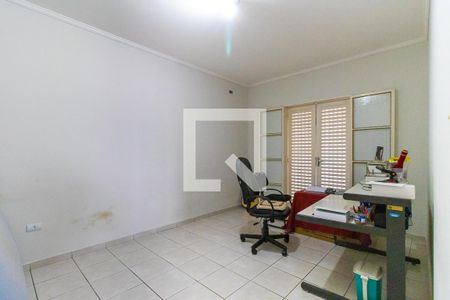 Casa à venda com 220m², 4 quartos e 5 vagasQuarto 4