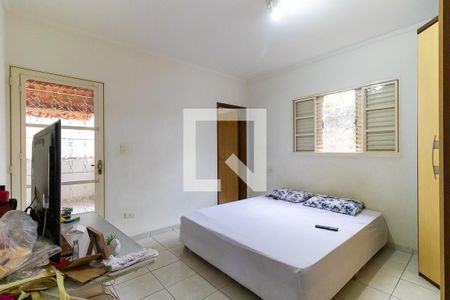 Casa à venda com 220m², 4 quartos e 5 vagasQuarto da suíte 1