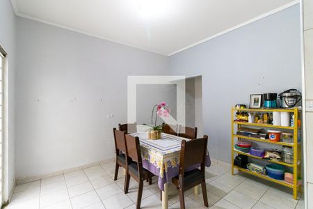 Casa à venda com 220m², 4 quartos e 5 vagasSala de jantar