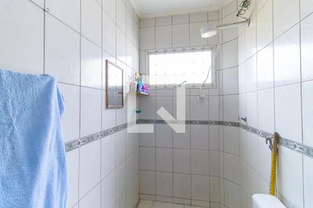 Casa à venda com 220m², 4 quartos e 5 vagasBanheiro social