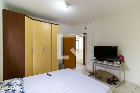 Casa à venda com 220m², 4 quartos e 5 vagasQuarto da suíte 1