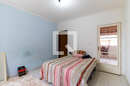 Casa à venda com 220m², 4 quartos e 5 vagasQuarto da suíte 2