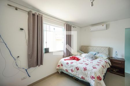 Casa à venda com 307m², 6 quartos e 3 vagas Casa à venda com 307m², 6 quartos e 3 vagasSuíte 02