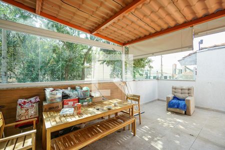 Casa à venda com 307m², 6 quartos e 3 vagas Casa à venda com 307m², 6 quartos e 3 vagasQuintal