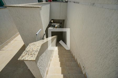 Casa à venda com 307m², 6 quartos e 3 vagas Casa à venda com 307m², 6 quartos e 3 vagasEscada