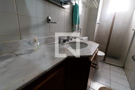 Apartamento à venda com 82m², 3 quartos e 2 vagasBanheiro