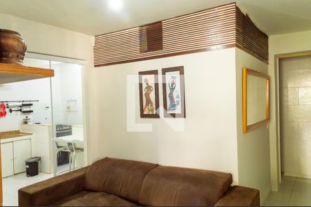 Sala de casa para alugar com 2 quartos, 140m² em Barra da Tijuca, Rio de Janeiro