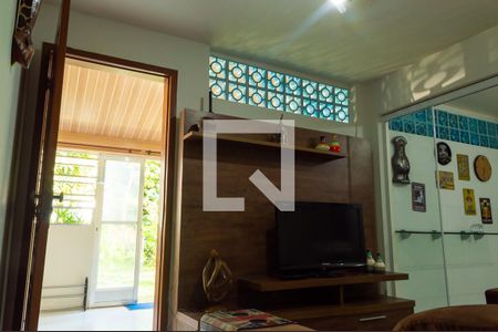 Sala de casa para alugar com 2 quartos, 140m² em Barra da Tijuca, Rio de Janeiro