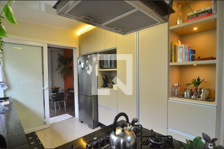 Casa à venda com 240m², 5 quartos e 3 vagasCozinha