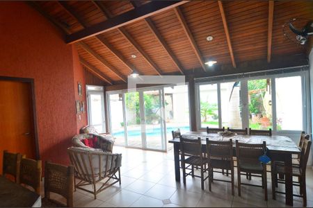 Casa à venda com 240m², 5 quartos e 3 vagasEspaço gourmet