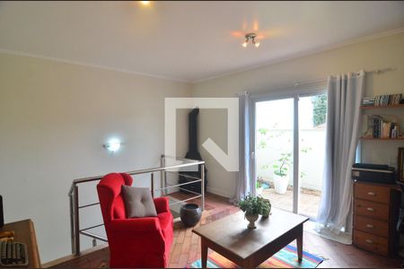 Casa à venda com 240m², 5 quartos e 3 vagasEscritório