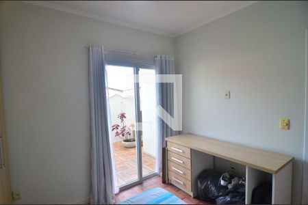 Casa à venda com 240m², 5 quartos e 3 vagasQuarto 2