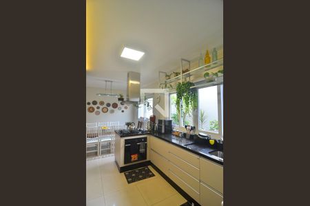 Casa à venda com 240m², 5 quartos e 3 vagasCozinha