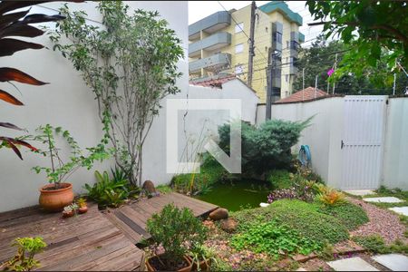 Casa à venda com 240m², 5 quartos e 3 vagasPátio