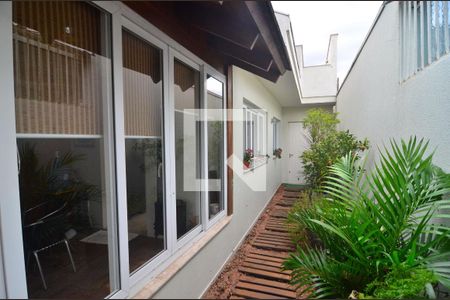 Casa à venda com 240m², 5 quartos e 3 vagasPátio