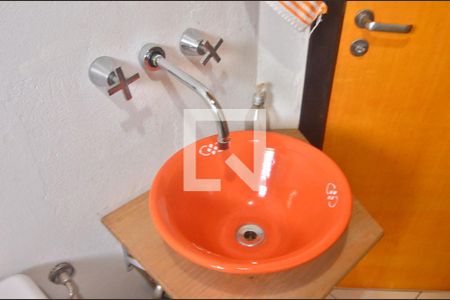 Casa à venda com 240m², 5 quartos e 3 vagasBanheiro 2