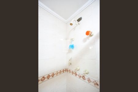 Apartamento à venda com 200m², 3 quartos e 2 vagas Apartamento à venda com 200m², 3 quartos e 2 vagasChuveiro