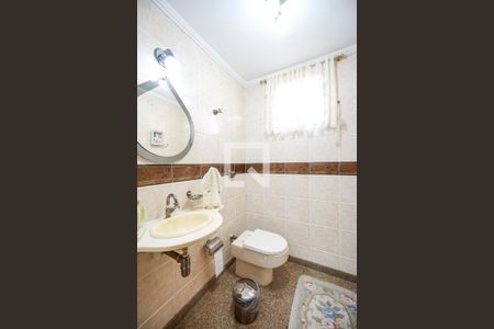 Apartamento à venda com 200m², 3 quartos e 2 vagas Apartamento à venda com 200m², 3 quartos e 2 vagasLavabo