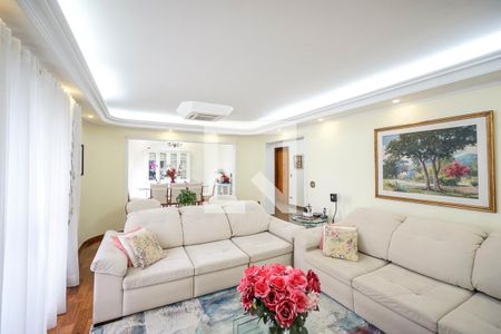 Apartamento à venda com 200m², 3 quartos e 2 vagas Apartamento à venda com 200m², 3 quartos e 2 vagasSala de estar